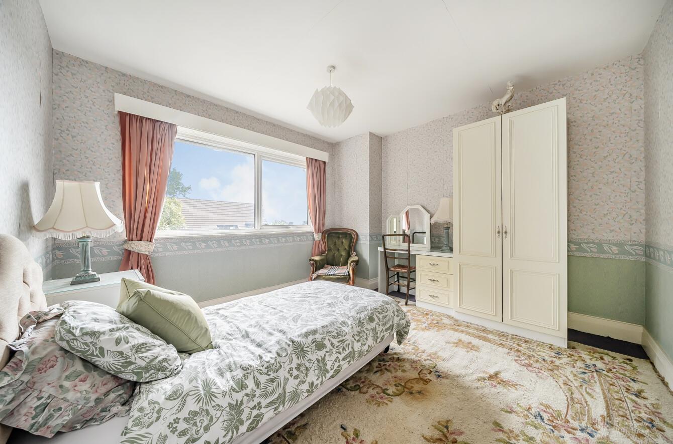 Warborough Close, Llanelli, SA15 3LH